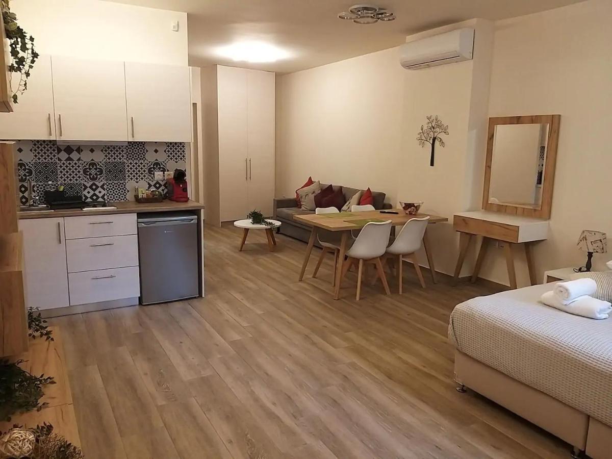 Amazing Apartments @ Monastiraki Subway Station 아테네 외부 사진