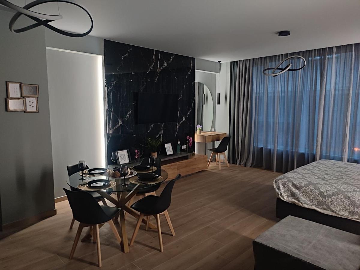 Amazing Apartments @ Monastiraki Subway Station 아테네 외부 사진